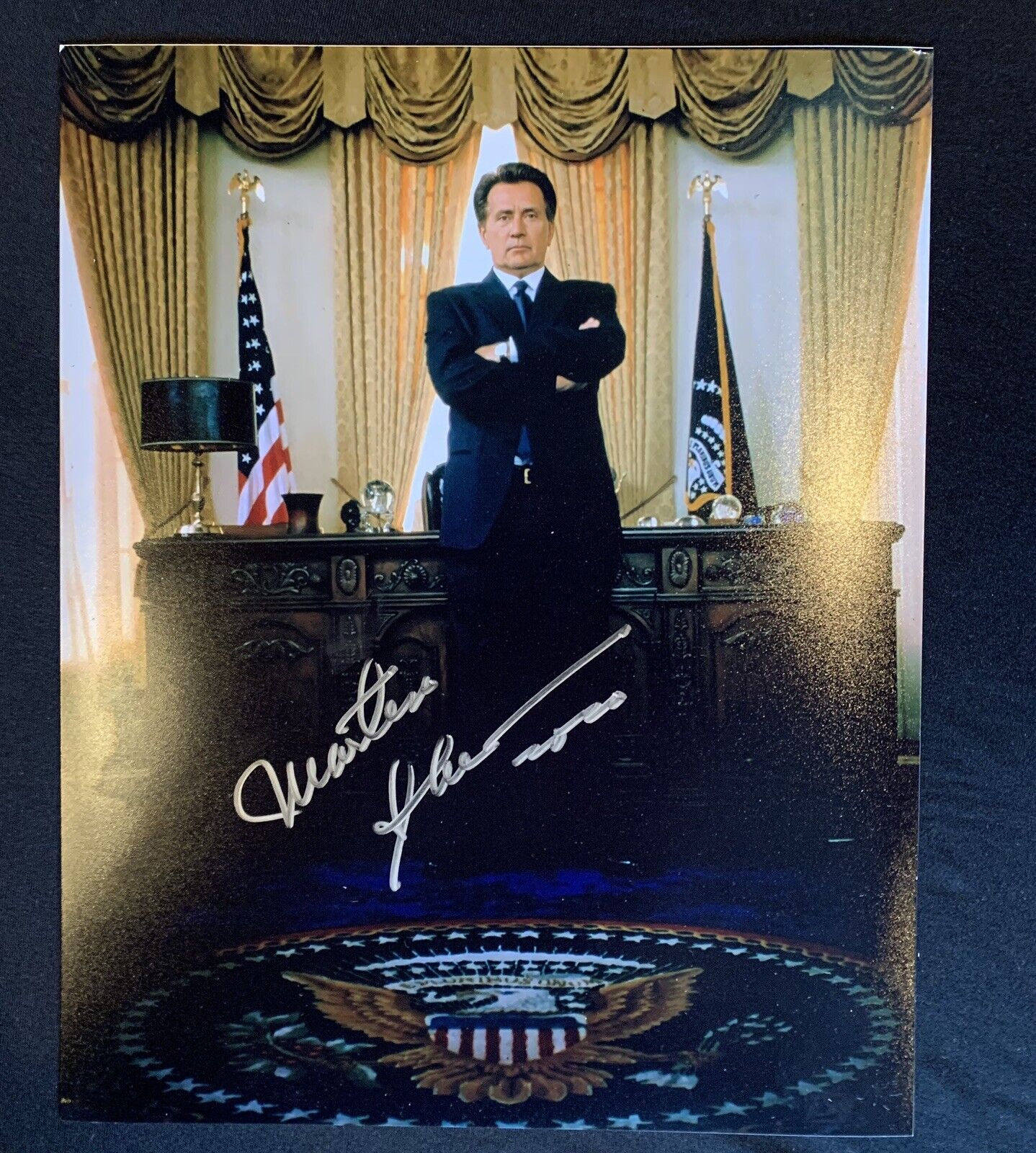 Martin Sheen Signed 8x10 Photo Poster painting Pic Auto West Wing