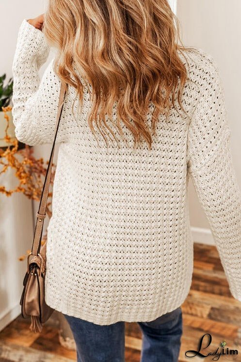 Fashionable and Minimalist Sweater