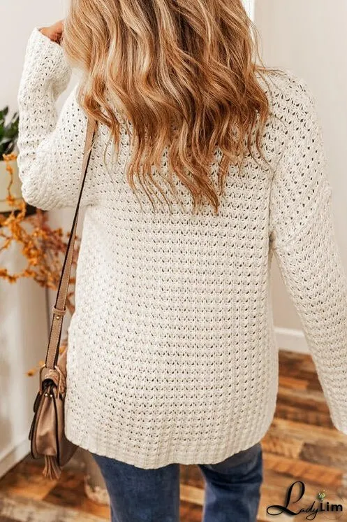 Fashionable and Minimalist Sweater