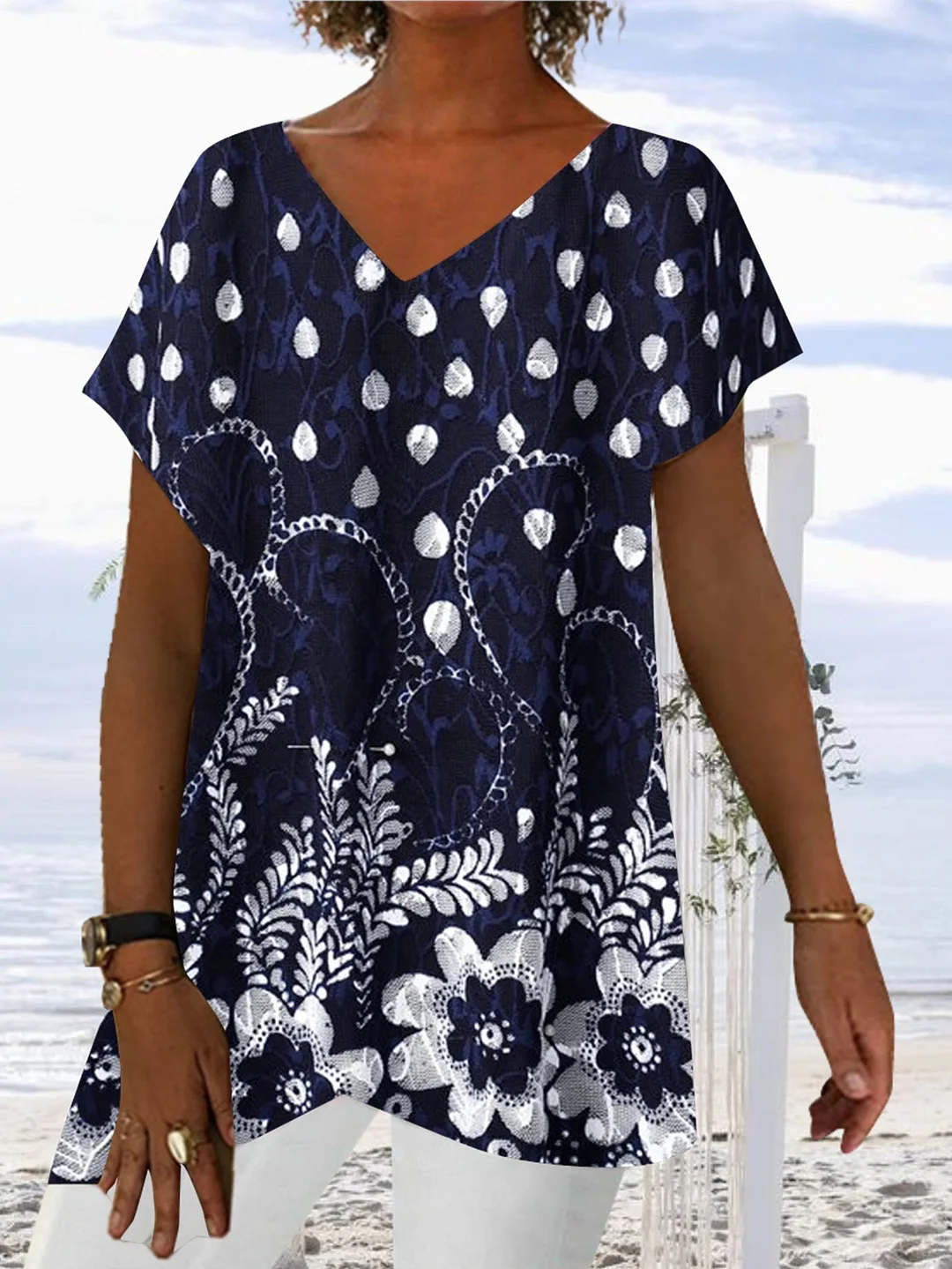 Wholesale plus size clothing  Women Short Sleeve V-neck Floral Printed Drop Dot Top