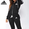 conjunto de duas pe&ccedil;as de vestu&aacute;rio de desporto casual