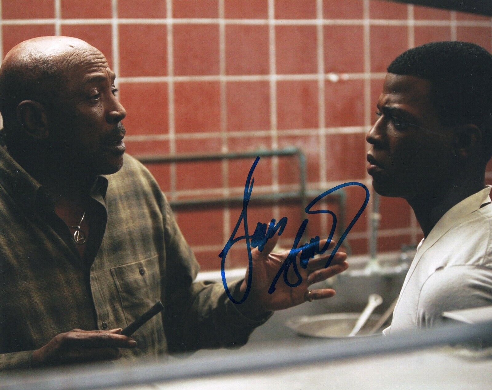 Louis Gossett Jr. Signed 8x10 Photo Poster painting w/COA Roots Officer and a Gentleman #1