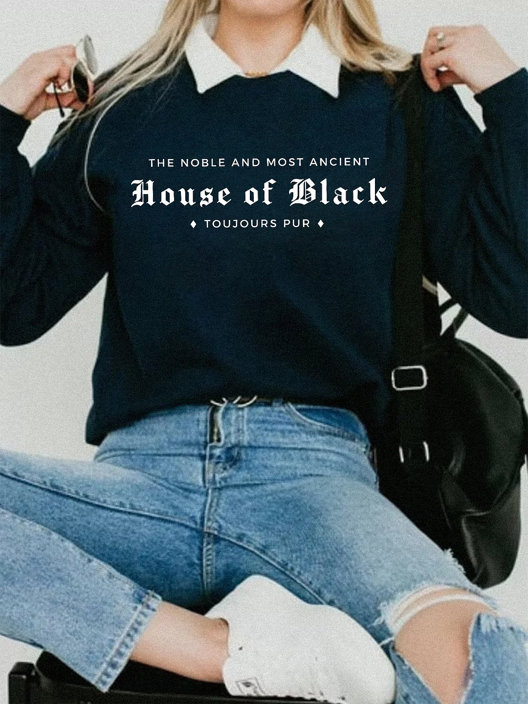 House Of Black Sweatshirt / DarkAcademias /Darkacademias