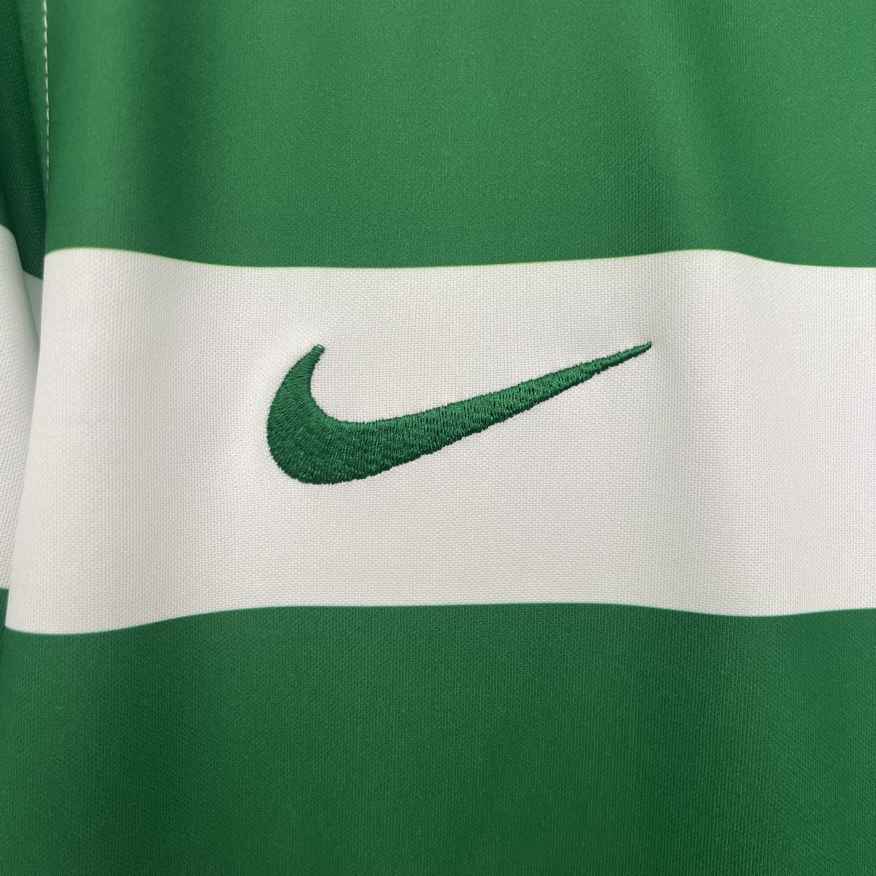 25/26 Lisbon Home Football Shirt 1:1 Thai Quality