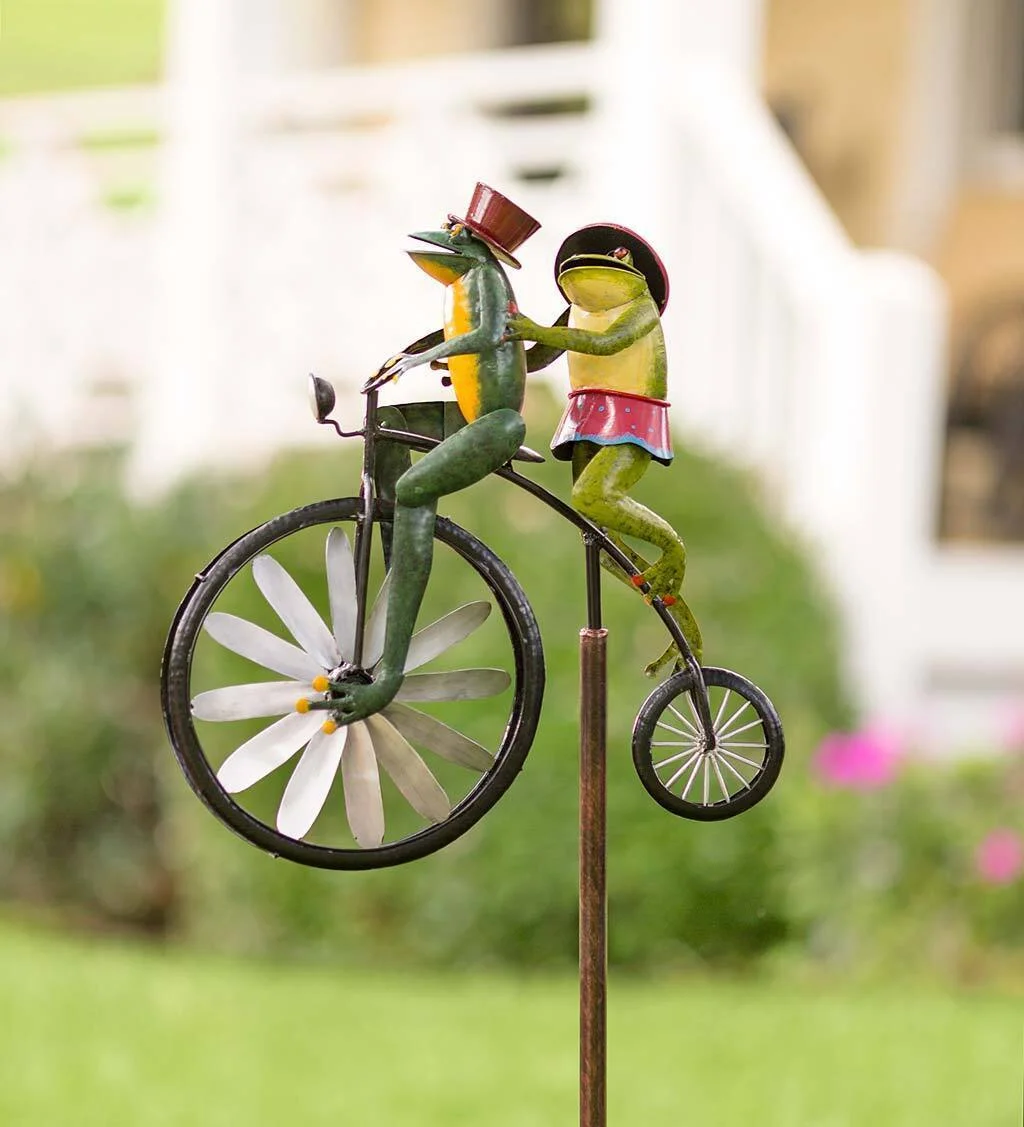 Hugoiio™ Bicycling Frogs Metal Wind Spinner