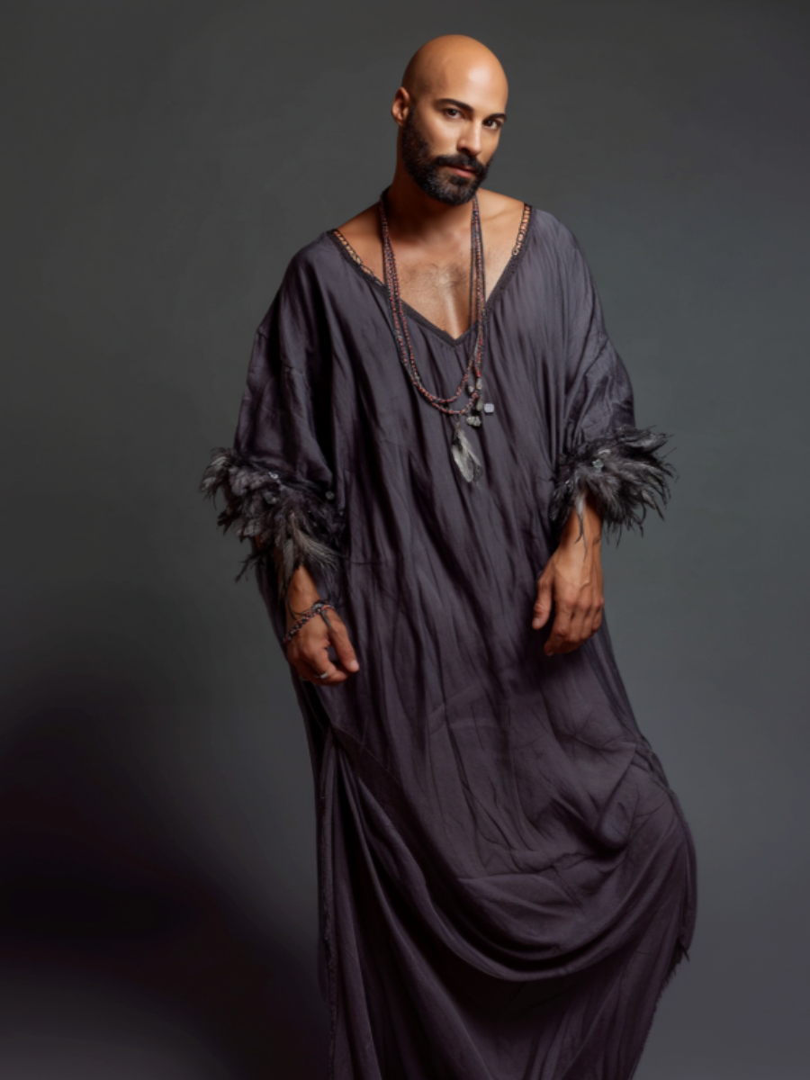 Obsidian Requiem Feather-Sleeve kaftan