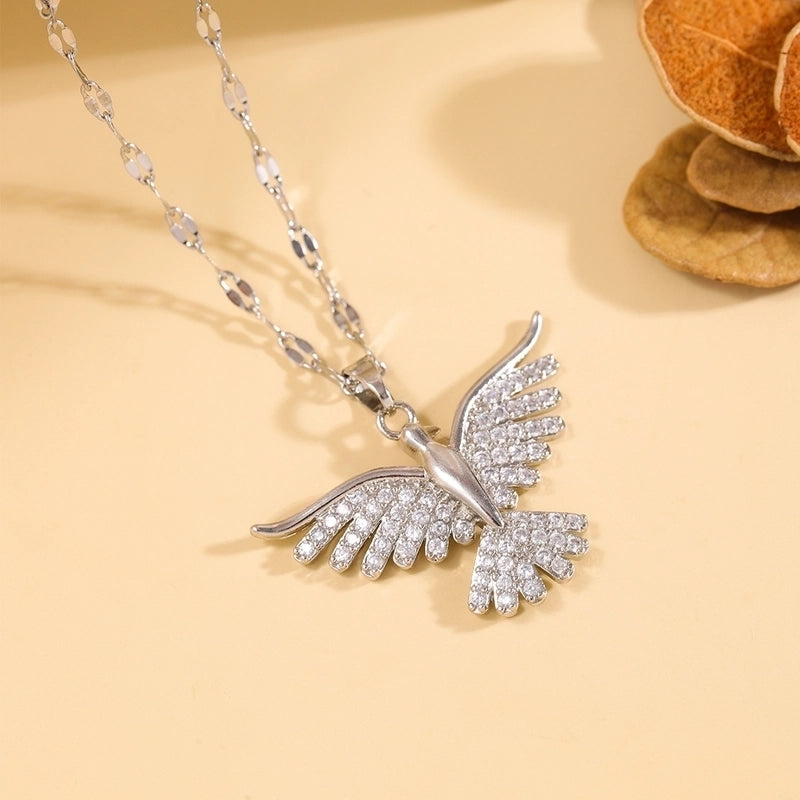 Elegant Bird 304 Stainless Steel Copper Inlay 18K Gold Plated Zircon Pendant Necklace