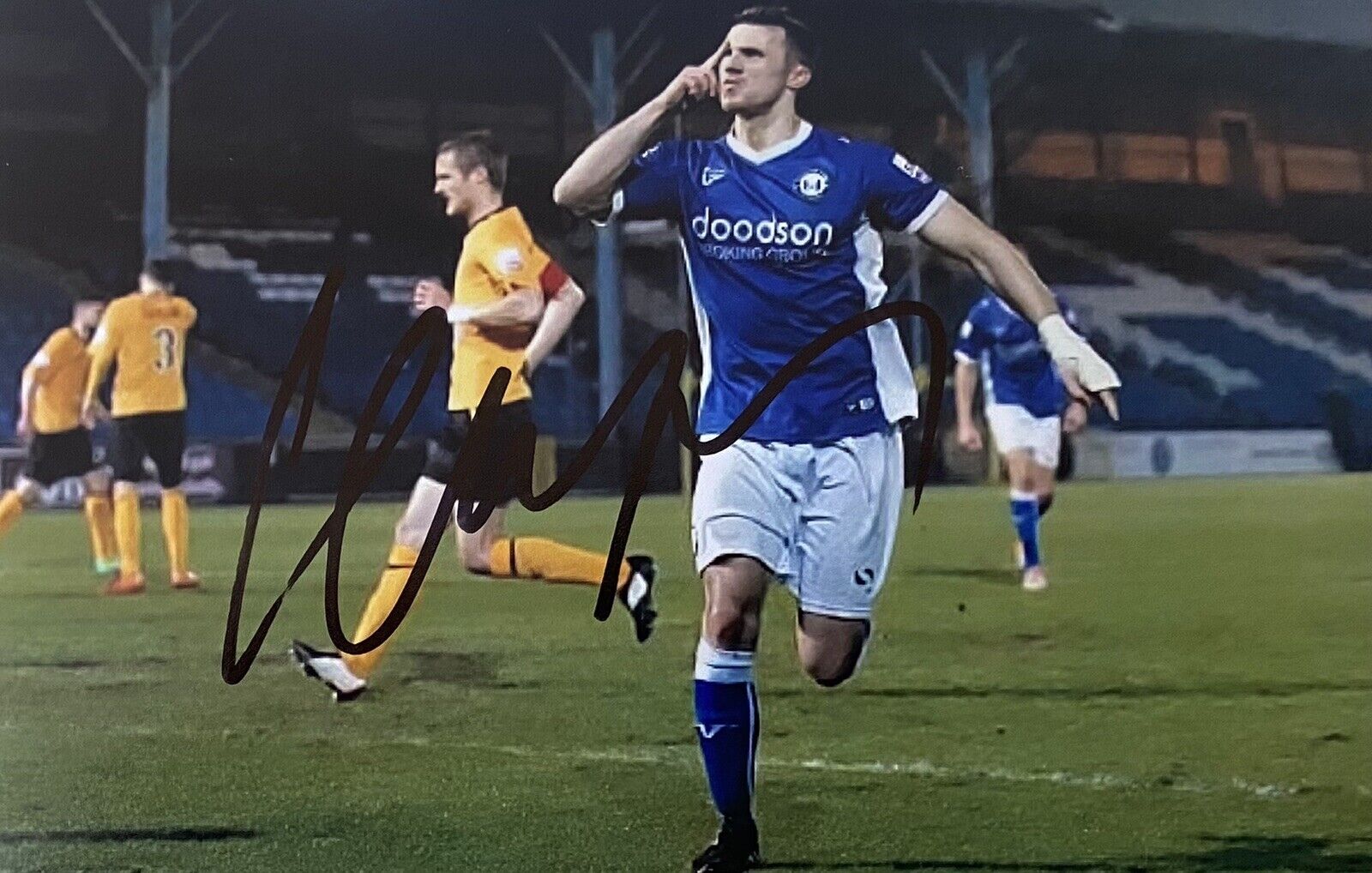 Lee Gregory Genuine Hand Signed Halifax Town 6X4 Photo Poster painting