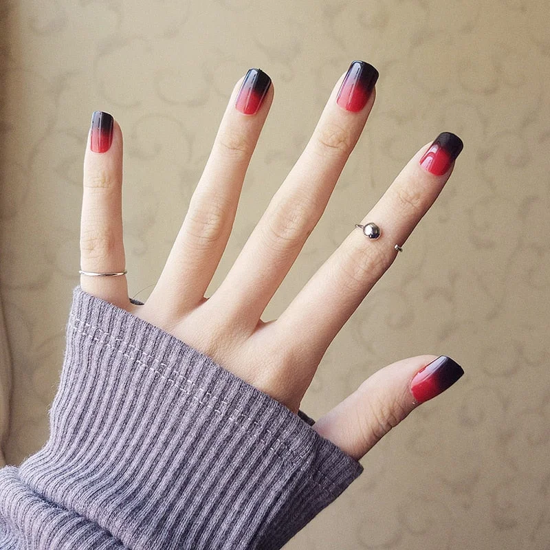 24pcs Girls Summer Holiday Gradient Blue Fake Nail Sweet Short Square Nail Art Tips with Glue Women Smooth Fake Nail press on-Nail Inspo