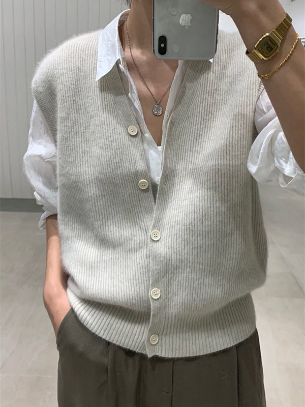 V-Neck Buttoned Knitwear Vest: Sleeveless, Loose-Fit Outerwear