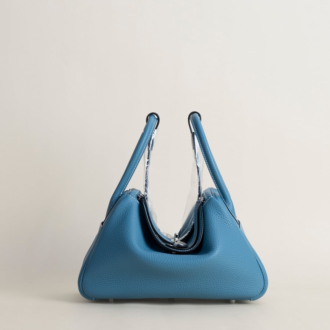 Lindy 26cm Clemence leather CK75 Blue jean PHW