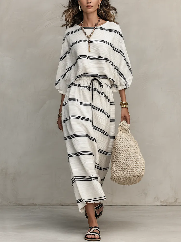 Casual Black And White Striped Skirt Suit