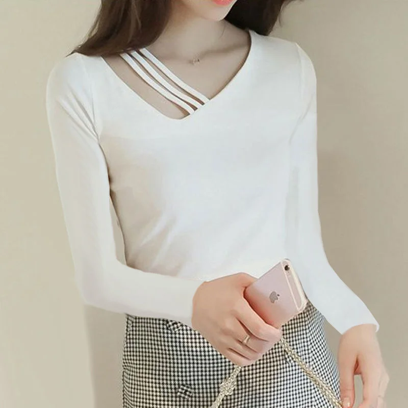 Toloer Toloer 2024 New V-Neck Slim Black Long-Sleeved T-Shirt Female Collarbone Niche Large Size White Hollow-Out Top-Outfit Ideas