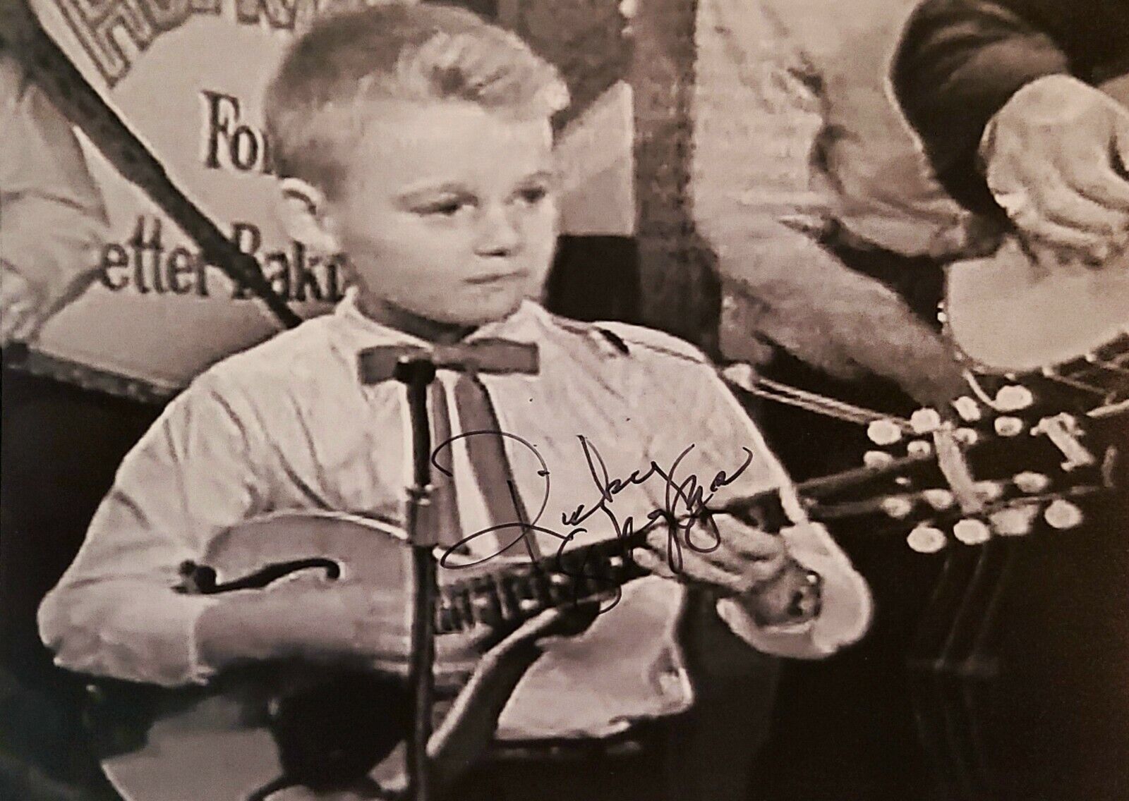 Ricky Skaggs Hand Signed Autograph Photo Poster painting Country Music Singer Highways Heartache