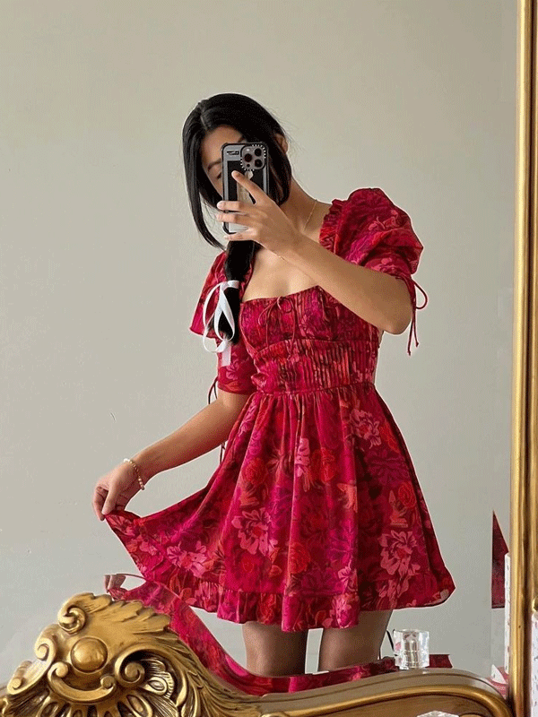 Puff sleeve floral dress in red