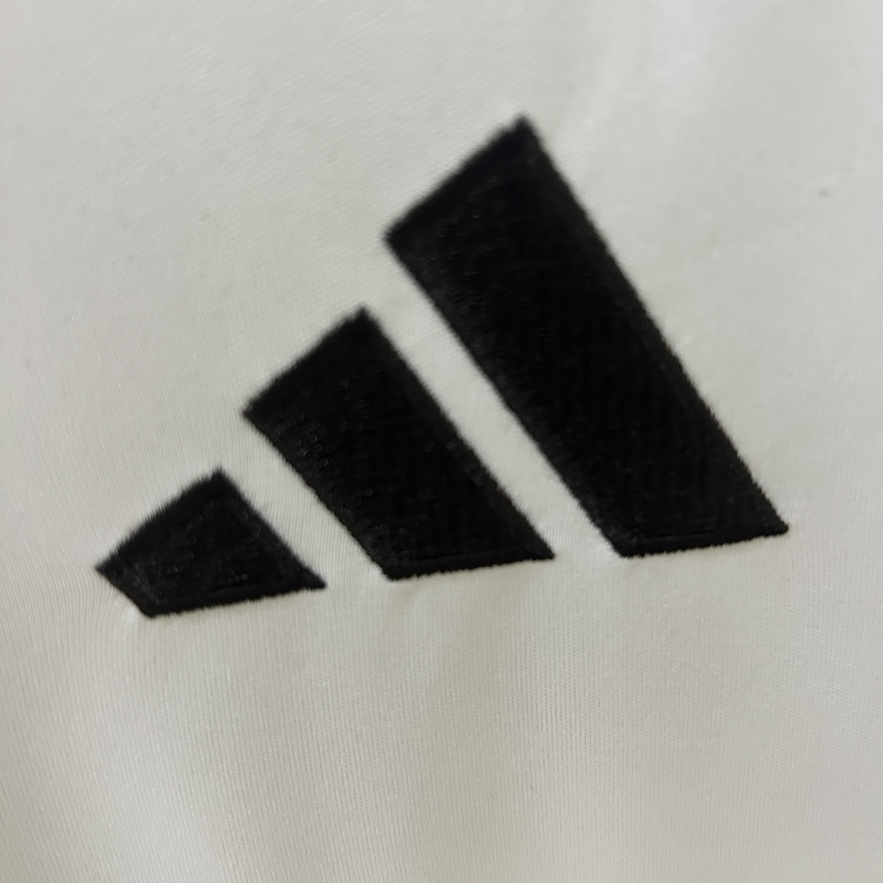 25/26 Real Madrid White Football Shirt Thai quality