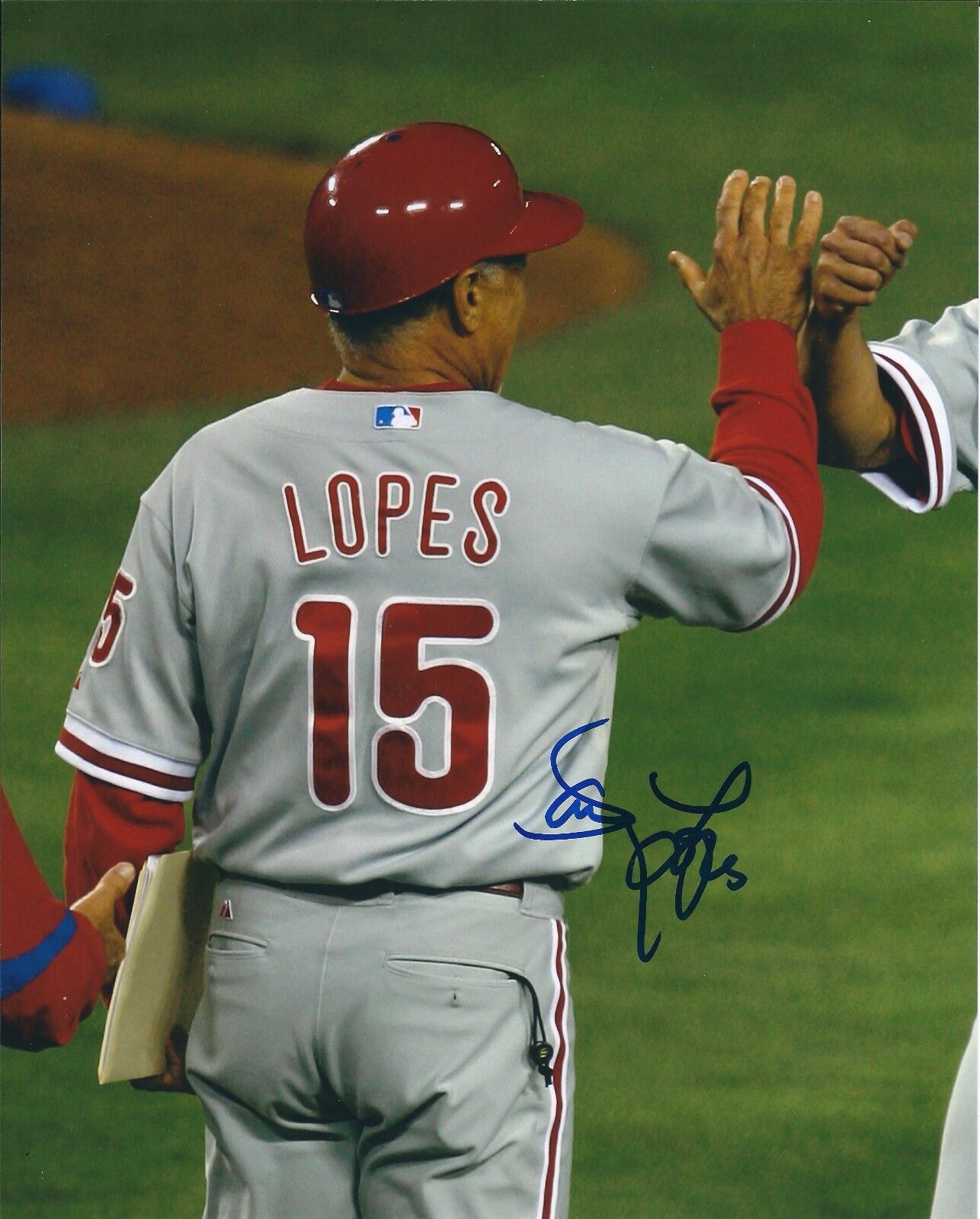 Signed 8x10 DAVEY LOPES Philadelphia Phillies Autographed Photo Poster painting- COA