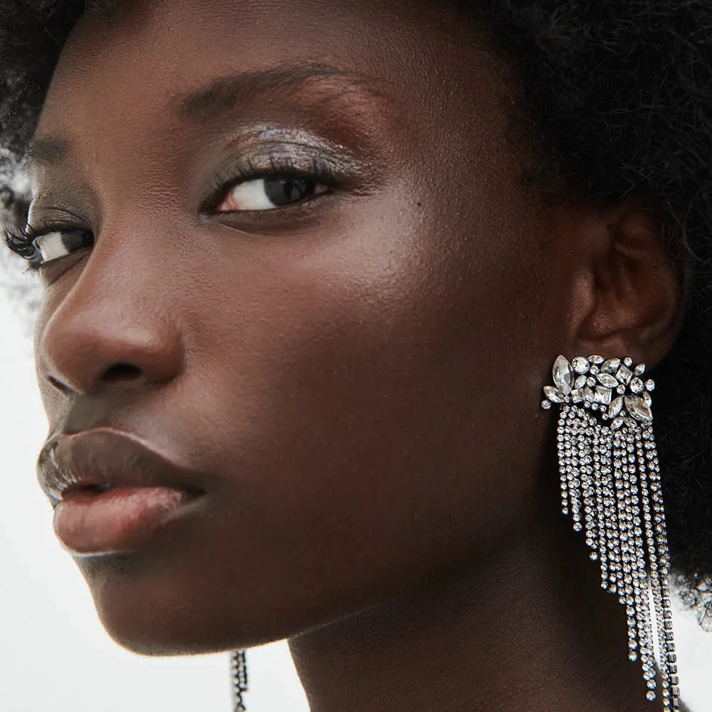 Dvacaman 2020 New Vintage Beaded Feldspar Drop Earrings for Women Boho Handmade Flower Rose Beads Tassel Earrings Dangle Jewelry