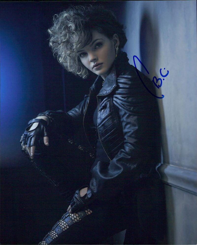 Camren Bicondova (Gotham) signed authentic 8x10 Photo Poster painting COA