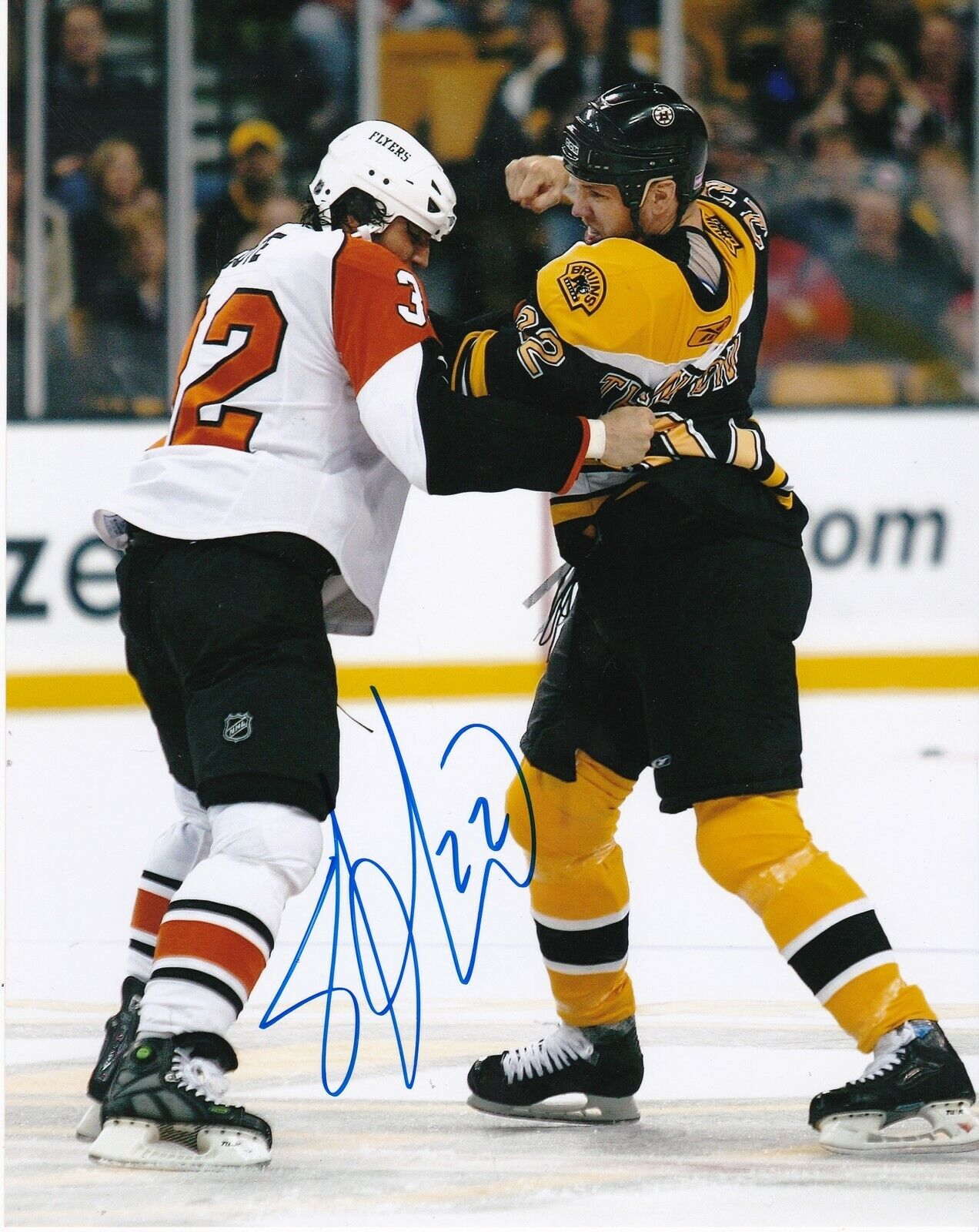 SHAWN THORNTON BOSTON BRUINS ACTION SIGNED 8x10