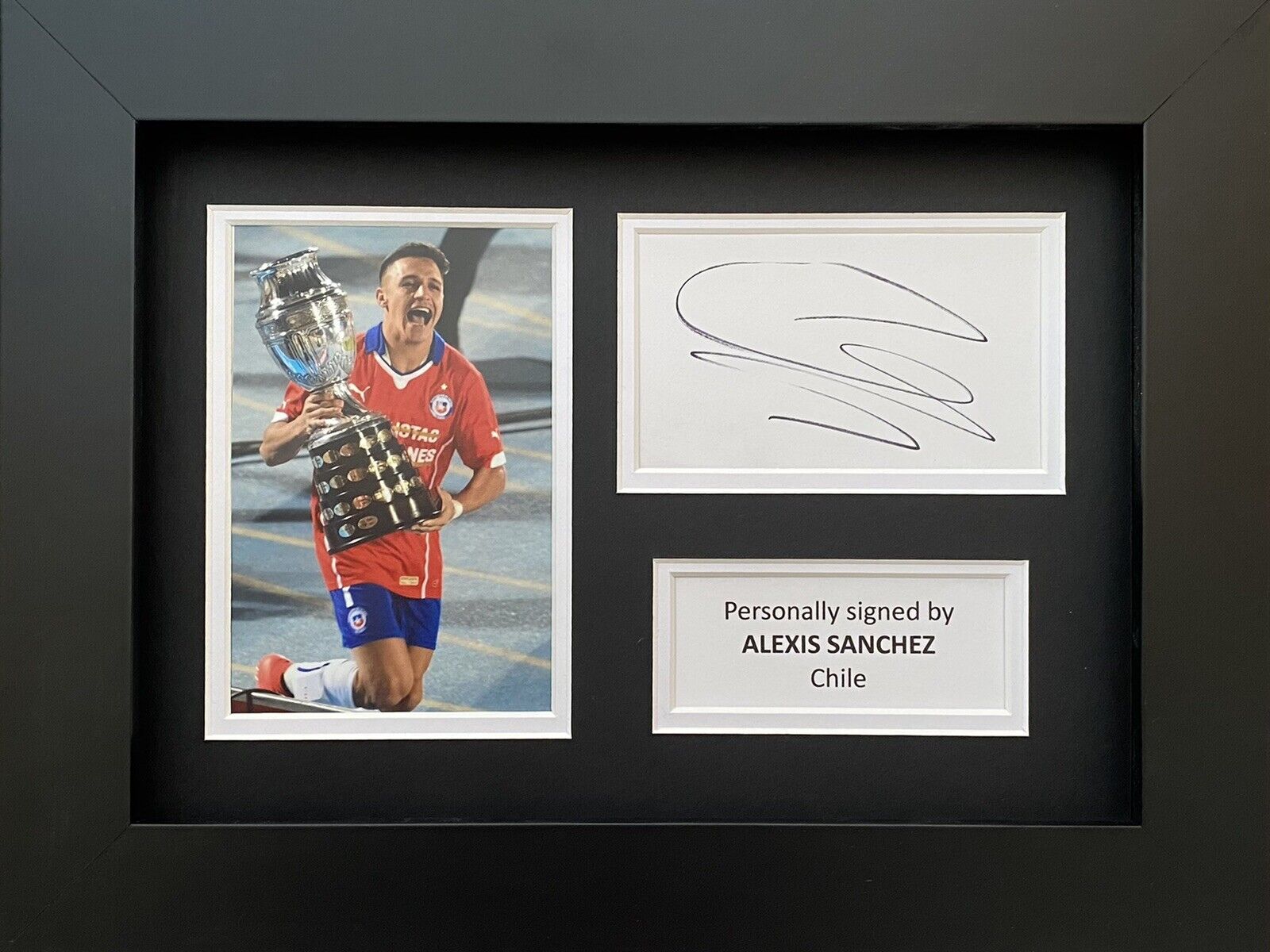 Alexis Sanchez Hand Signed White Card In A4 Chile Frame Display, See Proof