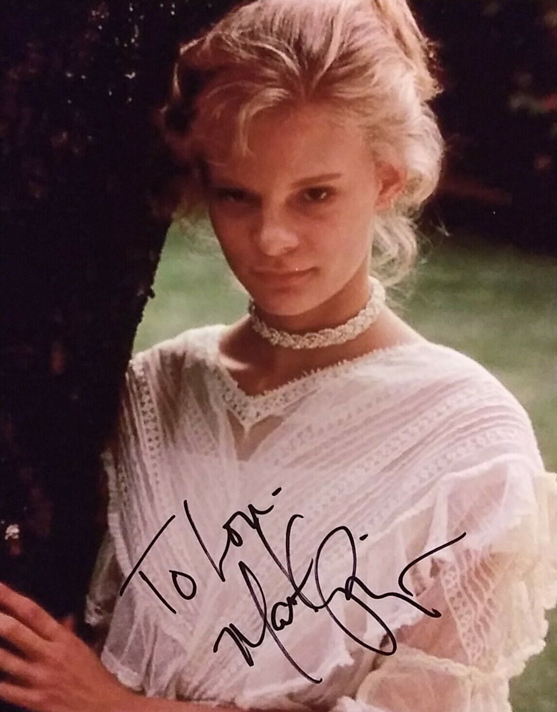 Martha Plimpton signed 8x10