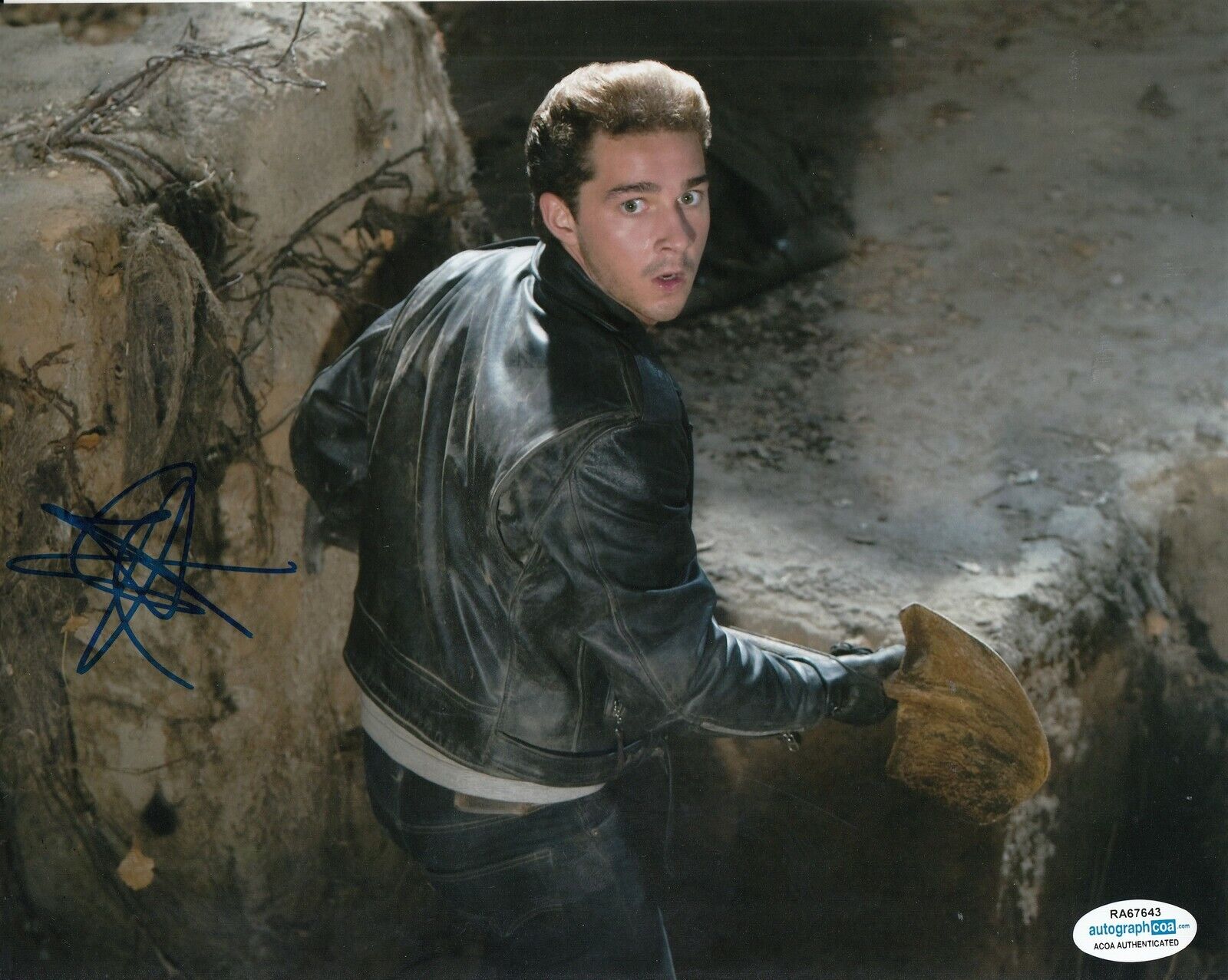 SHIA LABEOUF signed (INDIANA JONES) Mutt Williams 8X10 Photo Poster painting ACOA Authenticated