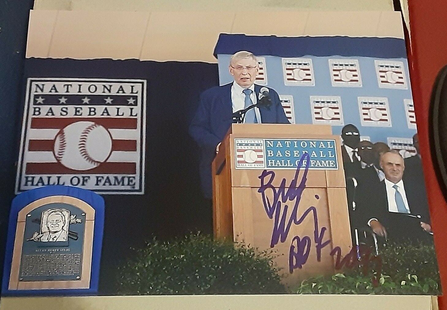 ALLEN H BUD SELIG MILWAUKEE BREWERS COMMISSIONER SIGNED AUTOGRAPHED 8X10 Photo Poster painting 4