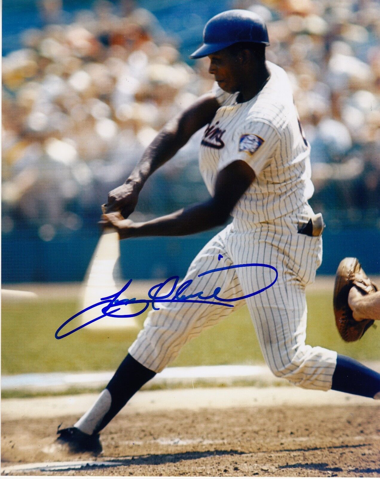 TONY OLIVA MINNESOTA TWINS ACTION SIGNED 8x10