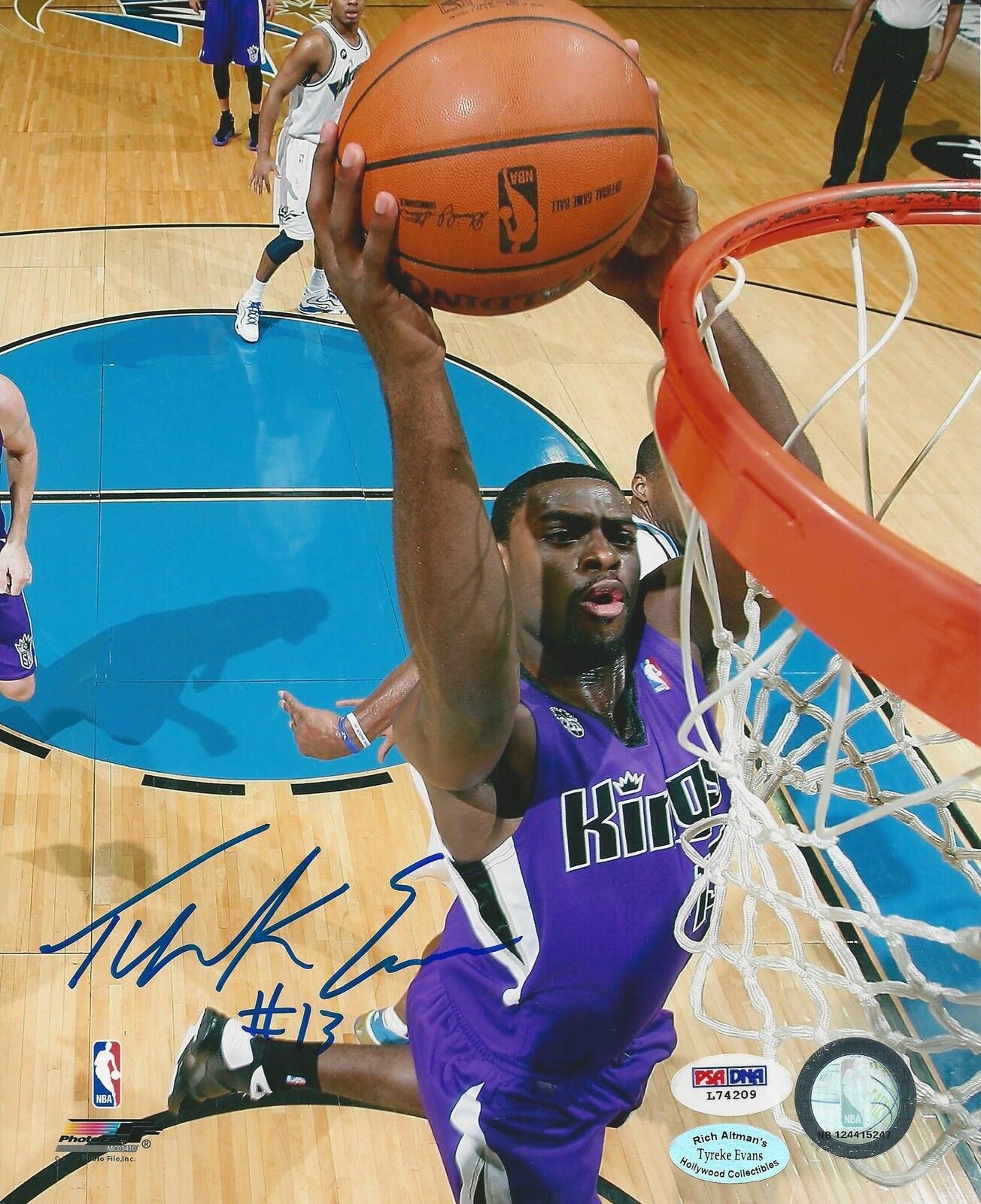 Tyreke Evans Sacramento Kings signed 8x10 Photo Poster painting PSA/DNA # L74209