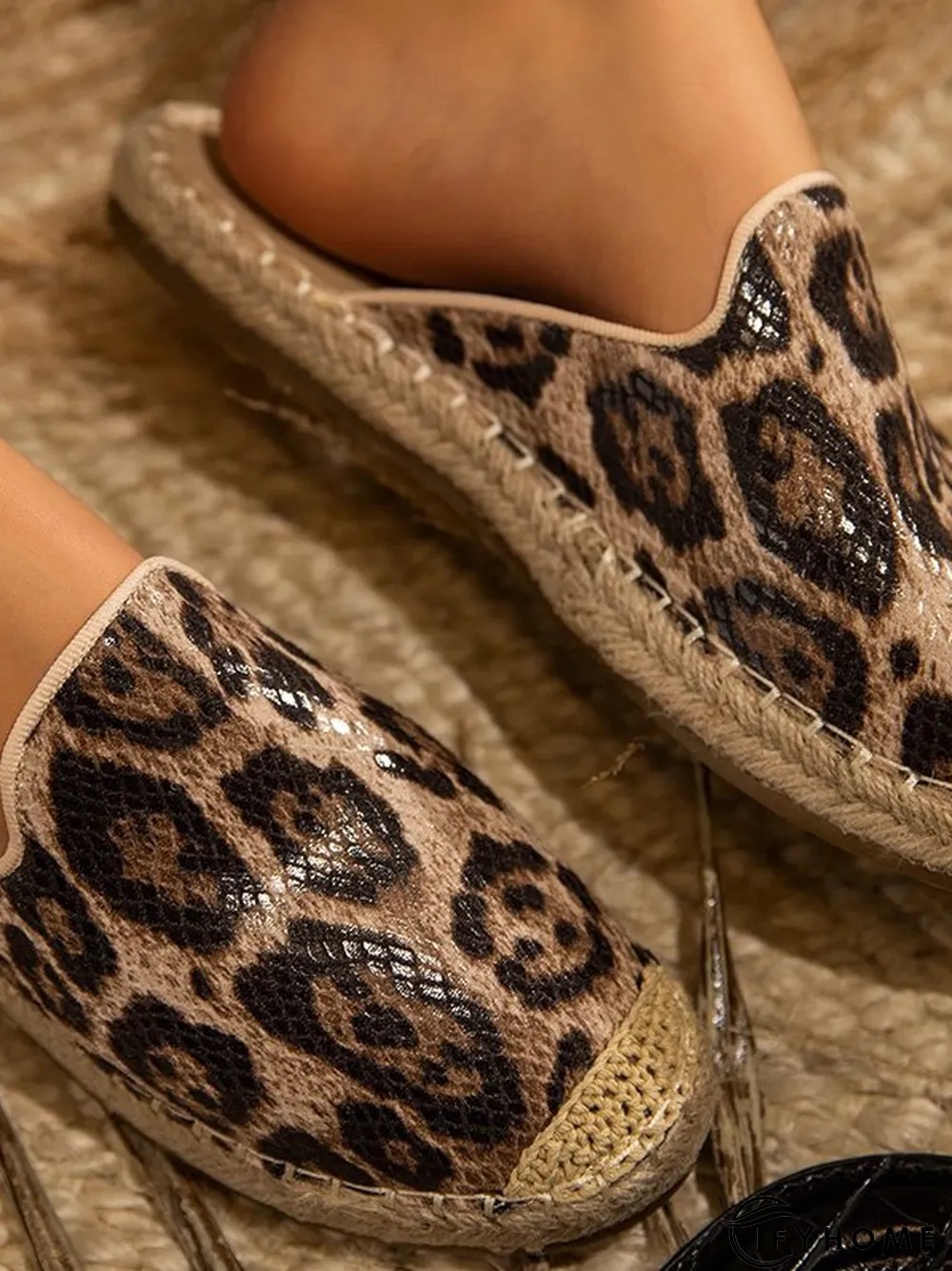 Artificial Leather Slipper | IFYHOME