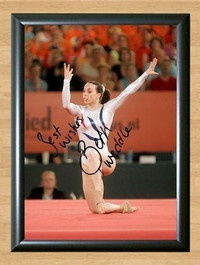 Beth Tweddle 2012 Olympics London Gymnastics Signed Autographed Photo Poster painting Poster Print Memorabilia A2 Size 16.5x23.4