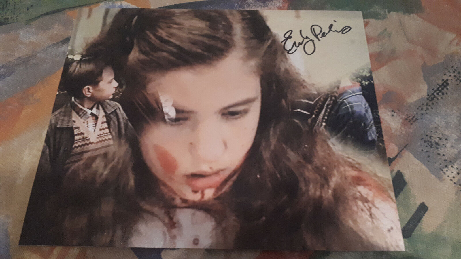 EMILY PERKINS signed autograph In Person 8x10 (20x25 cm) STEPHEN KINGS IT