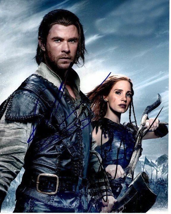 JESSICA CHASTAIN and CHRIS HEMSWORTH signed autographed THE HUNTSMAN Photo Poster painting