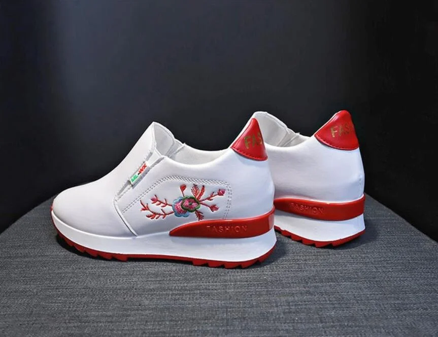 NEW Brand Women Casual Shoes Woman Sneakers Fashion Breathable PU Leather Platform White Women Shoes Soft Footwears Embroidered