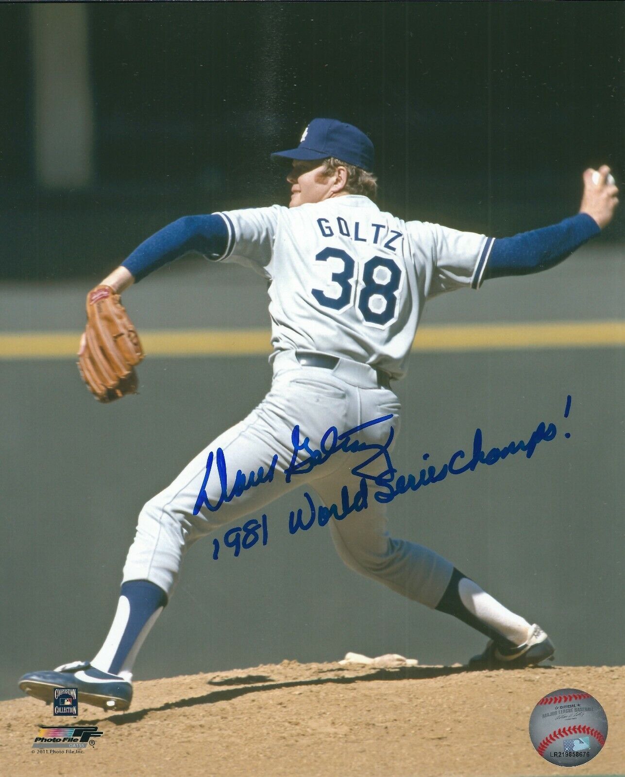 Autographed DAVE GOLTZ Los Angeles Dodgers 8x10 Photo Poster painting w/ COA