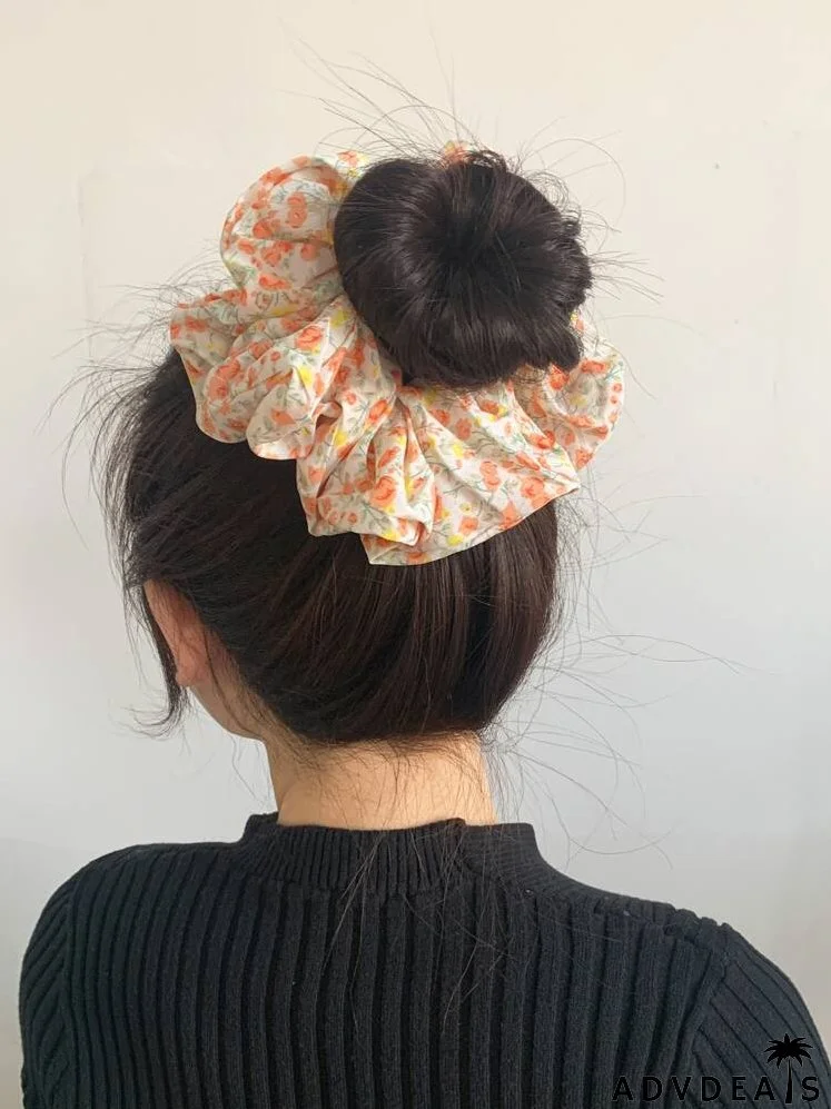 Ditsy Floral Print Scrunchie