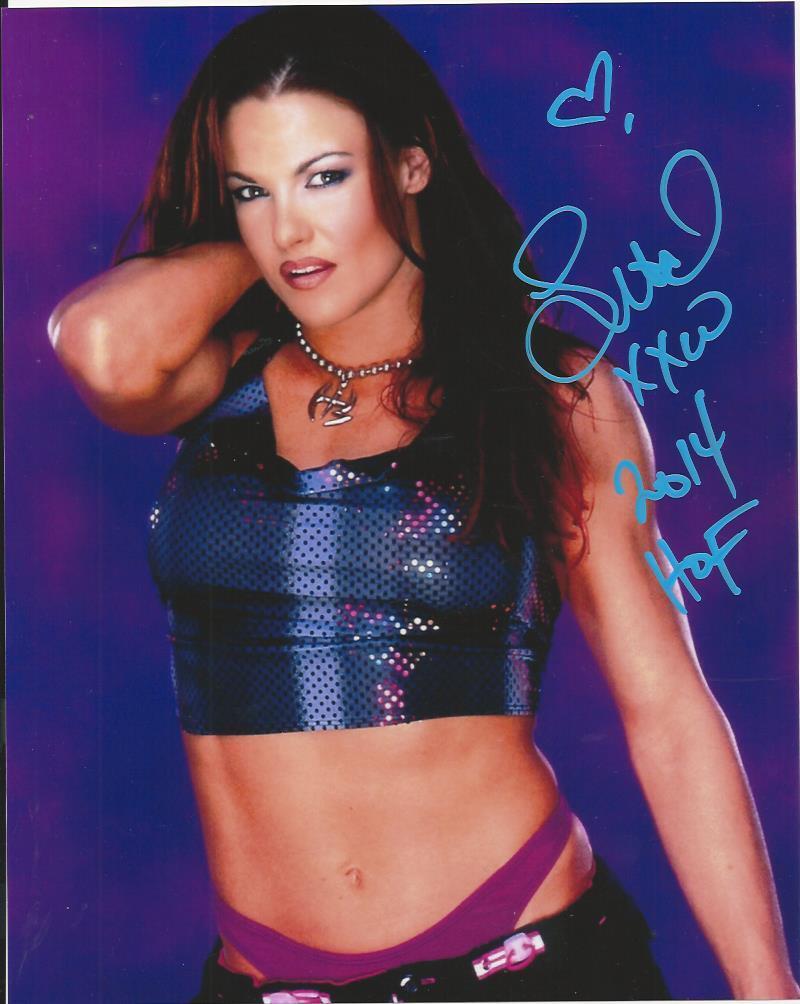 Amy Dumas aka Lita - Wrestling Hall of Fame signed Photo Poster painting