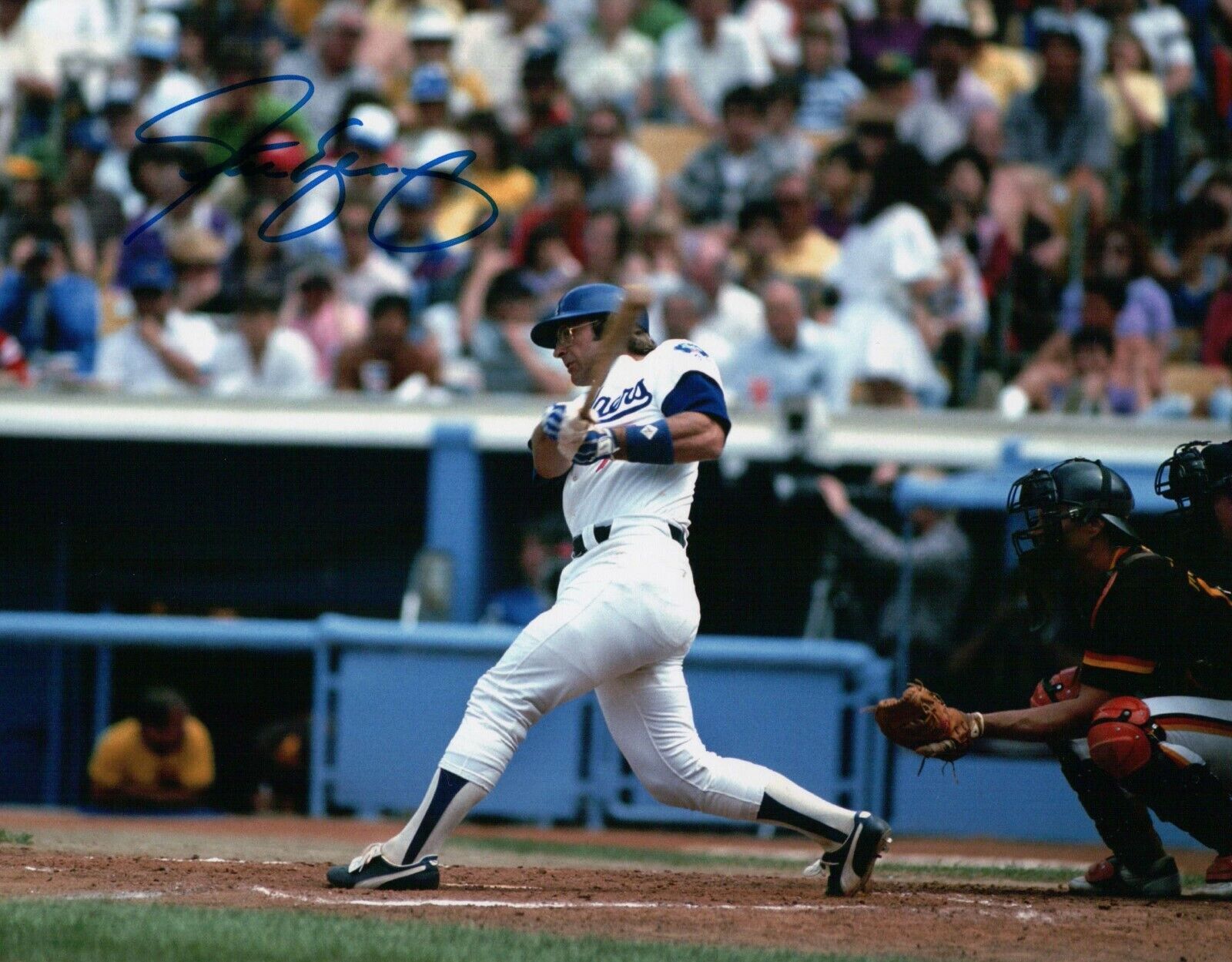 Steve Yeager Signed Autographed 8X10 Photo Poster painting LA Dodgers Home Post Swing Blue Ink