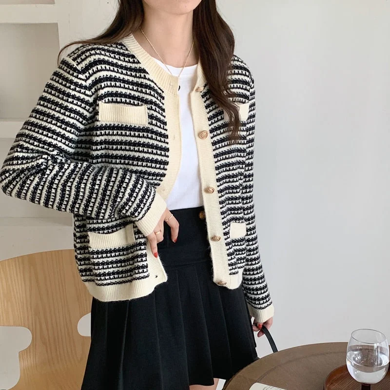 Abebey New 2023 Korean Fashion Striped Sweaters Chic Women Vintage Autumn Winter Knitted Cardigans Elegant Tops