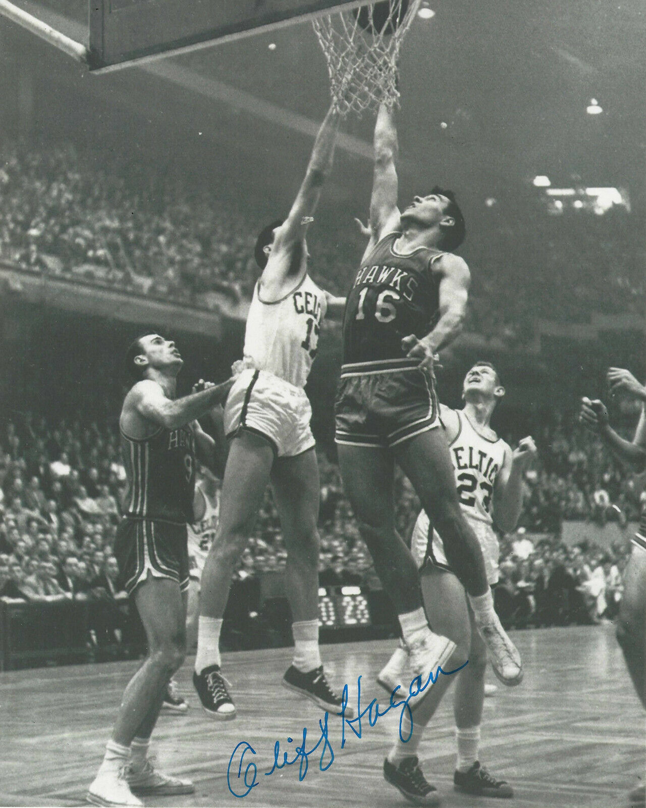 CLIFF HAGAN ST. LOUIS HAWKS SIGNED AUTHENTIC 8x10 Photo Poster painting B w/COA NBA HOF LEGEND