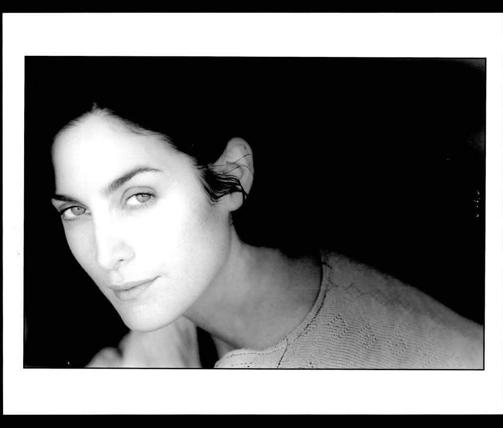 CARRIE-ANNE MOSS - 8x10 Headshot Photo Poster painting w/ Resume - The Matrix