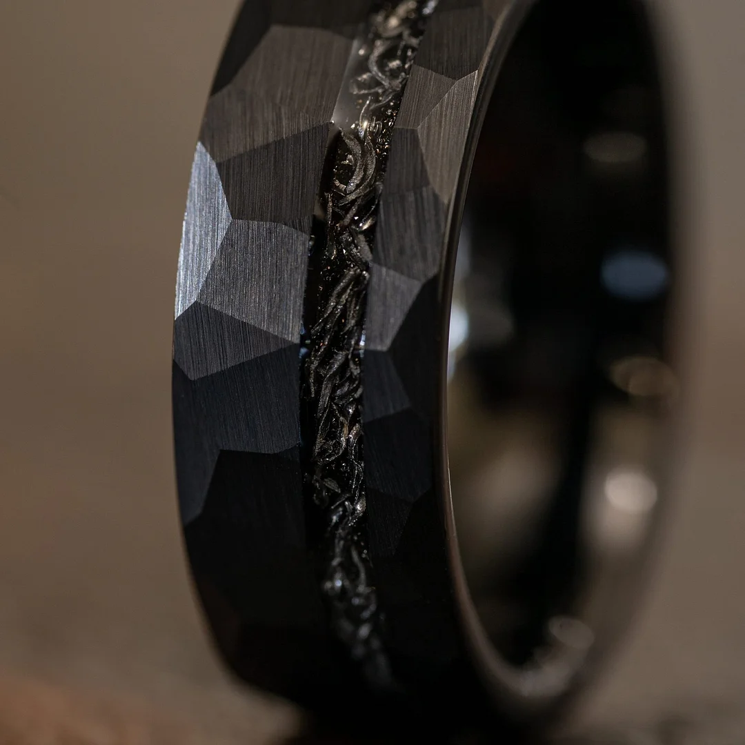 8MM Hammered Black Metal Rings with Meteorite Inlay Women And Men Tungsten Carbide Bands