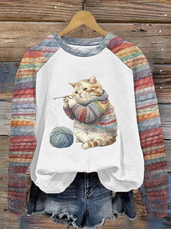 Women's Cute Winter Cat Print Sweatshirt