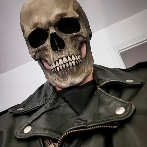 Realistic Skull Mask/Helmet with Movable Jaw