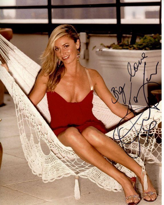 TAMZIN OUTHWAITE signed autographed Photo Poster painting