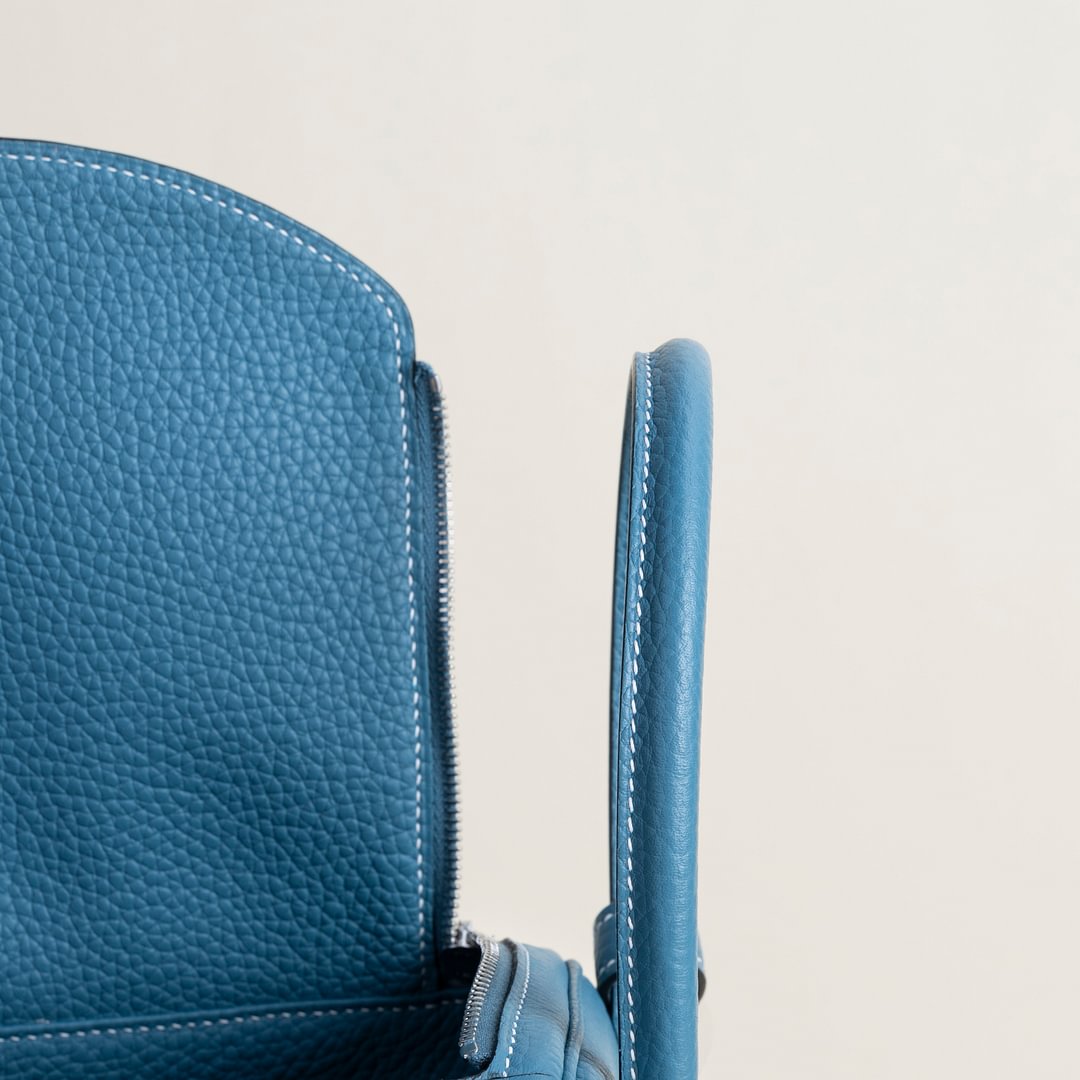 Lindy 26cm Clemence leather CK75 Blue jean PHW