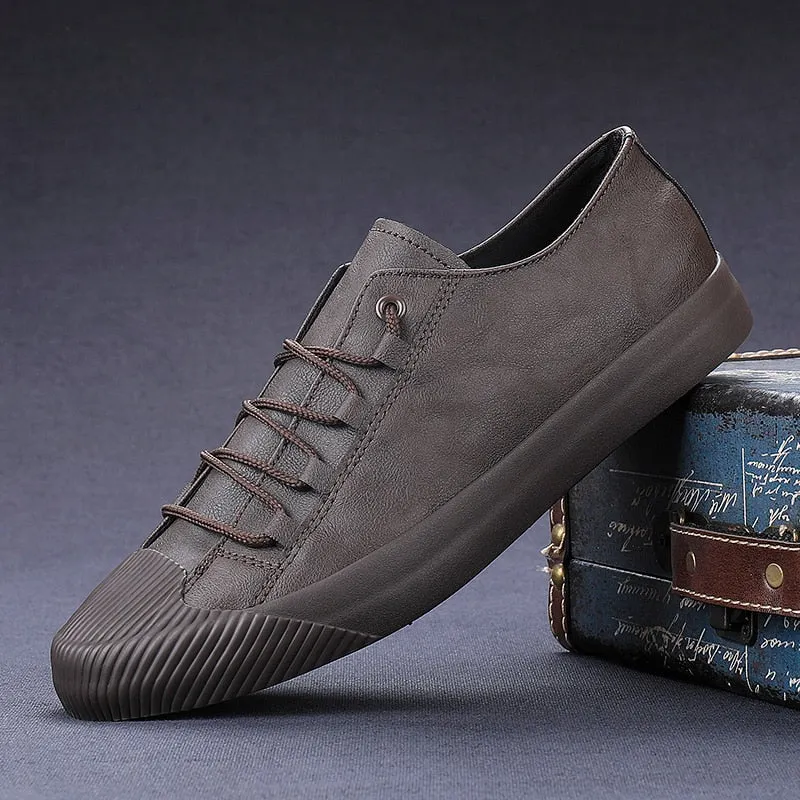 YITU Luxury Low top Men Vulcanize Shoes Autumn New Leather Casual Shoes Korean Breathable Black lace-up Sneaker Shoes