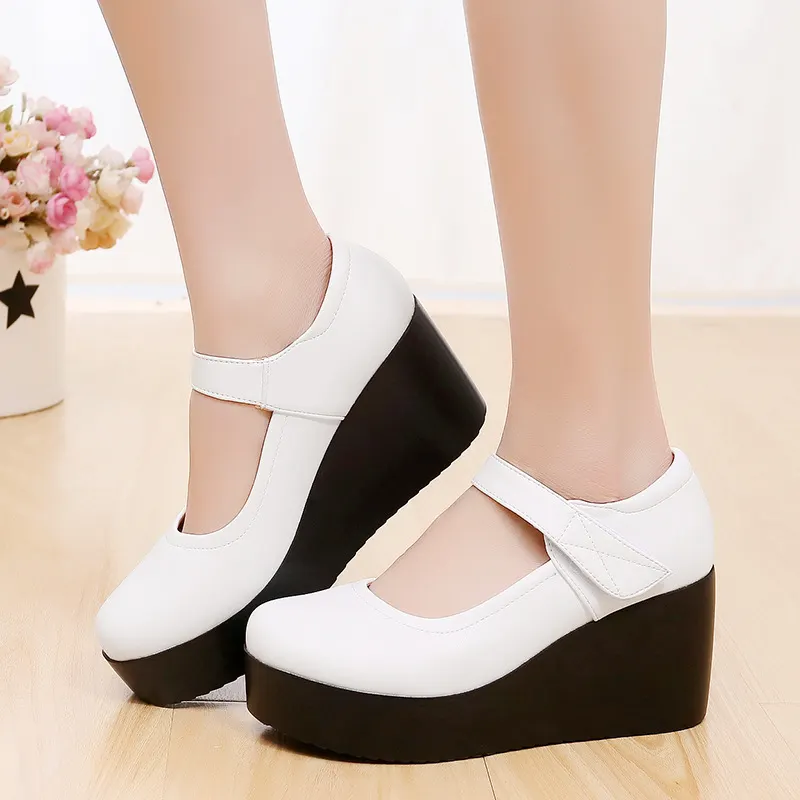 Breakj Breakj Waterproof Table Women's Single Shoes Heel Thick Soles Anti-Slip In The Elderly Leather Shoes Mother Shoes Spring And Autumn Slope And Soft-Soled Women's Shoes