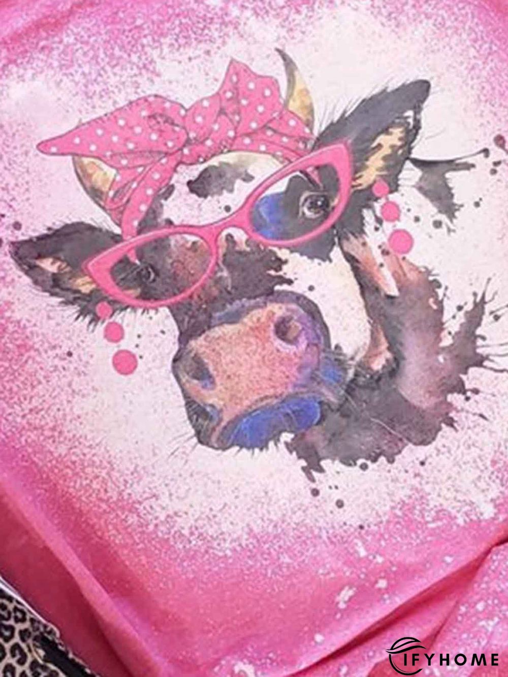Cow with Glasses Bleached Pink Soft Tee T-shirt | IFYHOME
